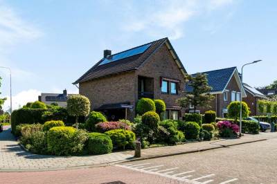 Woning Nassaustraat 1 Rijsbergen