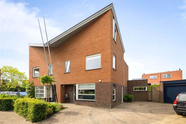 Woning Bernard van Dierenhof 19 Deventer