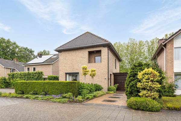 Woning Diamantdijk 135 Roosendaal