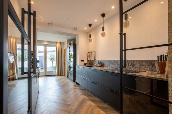 Woning Roest van Limburgstraat 1 Katwijk (ZH)