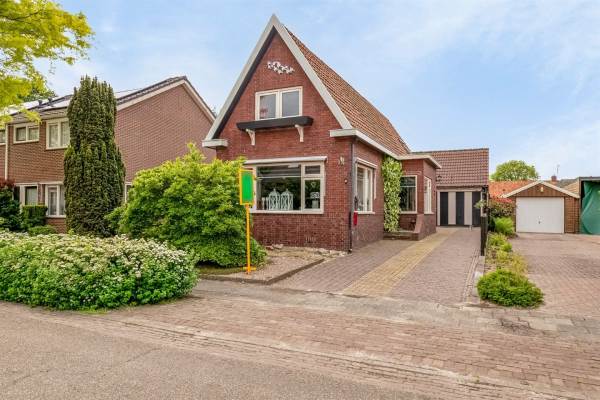 Woning Burgemeester Venemastraat 4 Meeden