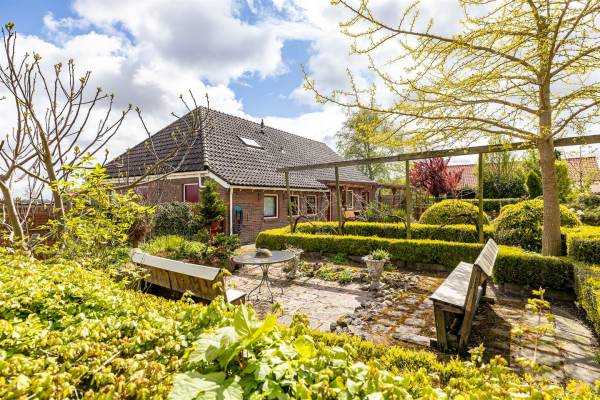 Woning Derk Berendslaan 11 Uithuizermeeden