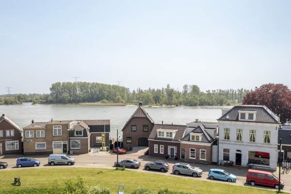 Woning Rivierdijk 374 Sliedrecht