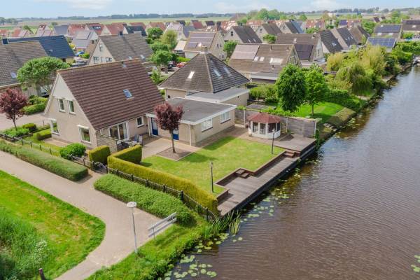 Woning Memerdastate 24 Hallum