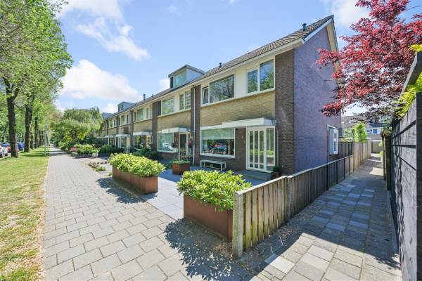 Woning Hoogaarslaan 4 Zaandam