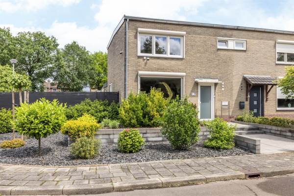 Woning Koningsberg 9 Urmond