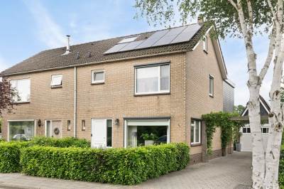Woning Stationsweg 16 Oldebroek