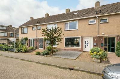 Woning Pastoor Meriusstraat 182 Spanbroek