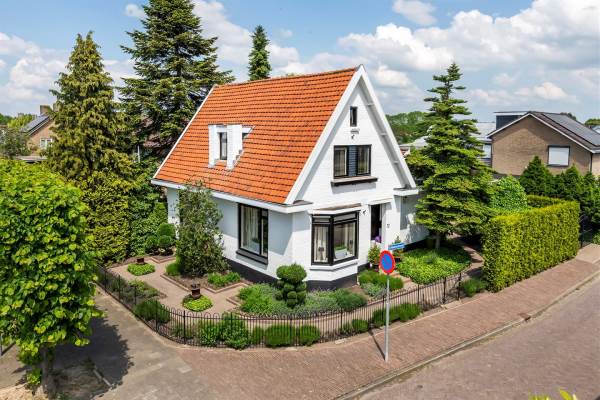 Woning Middenstraat 12 Beesd