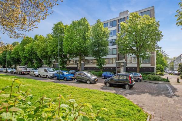 Woning Burgemeester Caan van Necklaan 317 Leidschendam