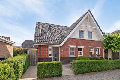 Woning Arend Braatlaan 4 Hekelingen