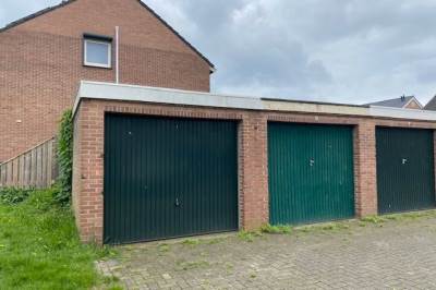 Garage Stormvogelhof box 18 Nuenen