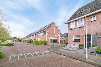 Woning Barnsteenhof 25 Rhoon