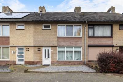 Woning Karel V Laan 119 Geertruidenberg