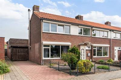 Woning Mr. A.F. de Savornin Lohmanstraat 28 Neede