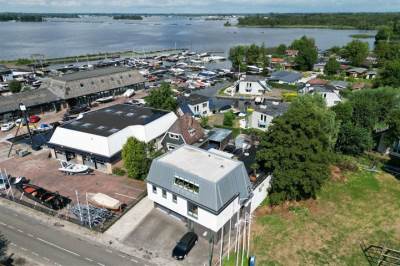 Woning Nieuw-Loosdrechtsedijk 214 Loosdrecht