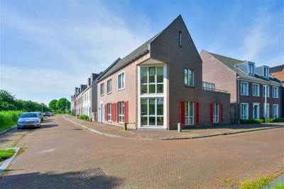 Woning Aart van der Leeuwlaan 1 De Meern