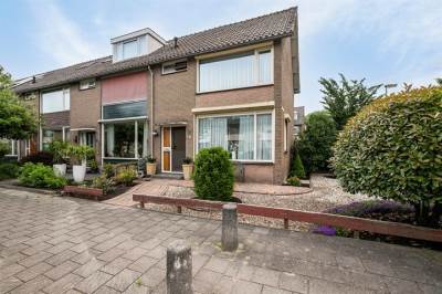 Woning Busken Huetlaan 1 Waddinxveen