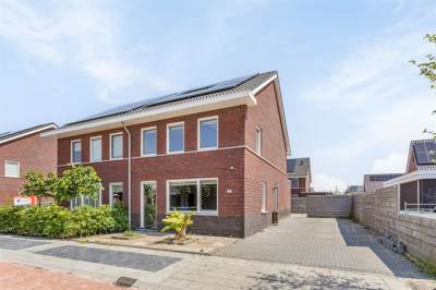 Woning de Weerstallen 27 Kollum