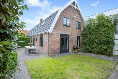 Woning Dorpsstraat 8 Warmenhuizen