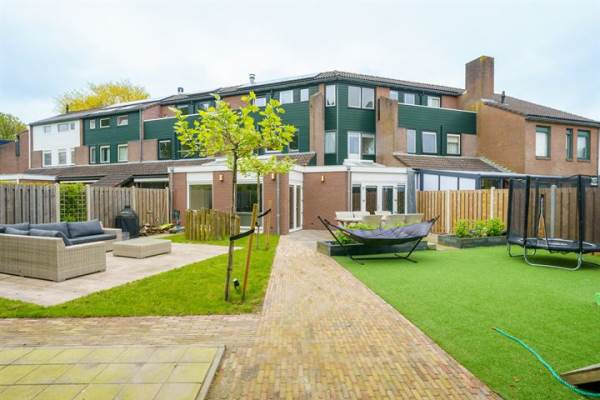 Woning Grasmeent 83 Almere