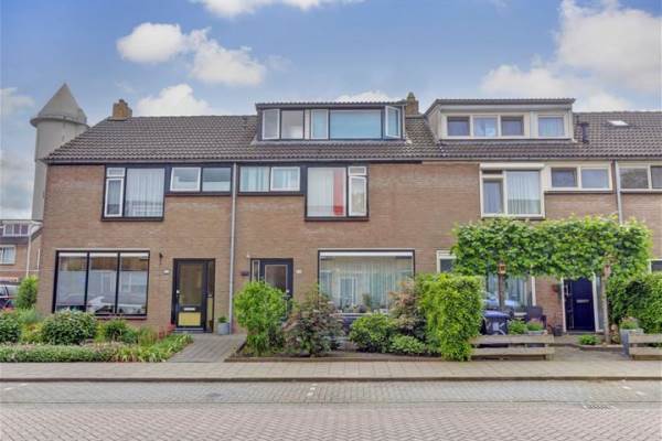 Woning Koningin Julianastraat 25 Meerkerk