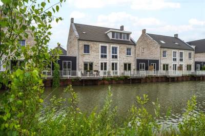 Woning J van Damstraat 21 Kesteren