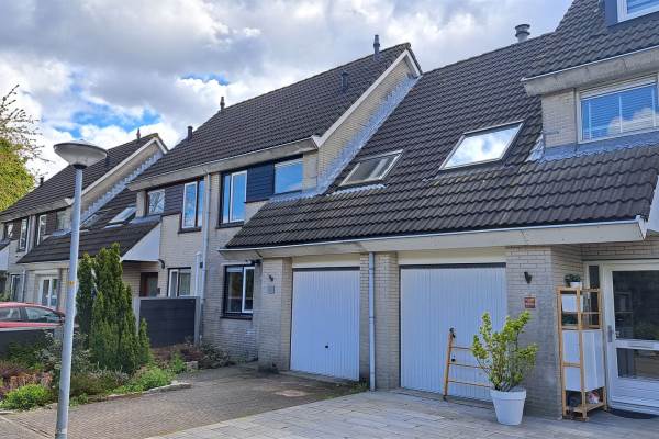 Woning Vergeet-mij-nietjestraat 27 Almere