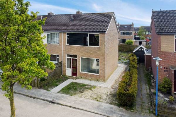 Woning De Stringen 10 Hallum