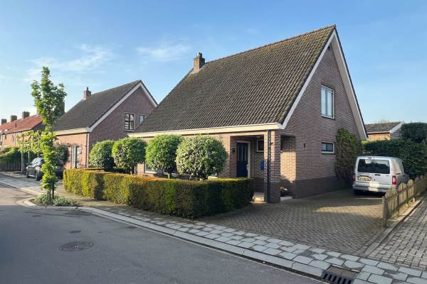 Woning Uitweg 10 Lopikerkapel