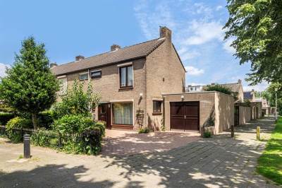 Woning Aert van der Neerstraat 1 Helmond