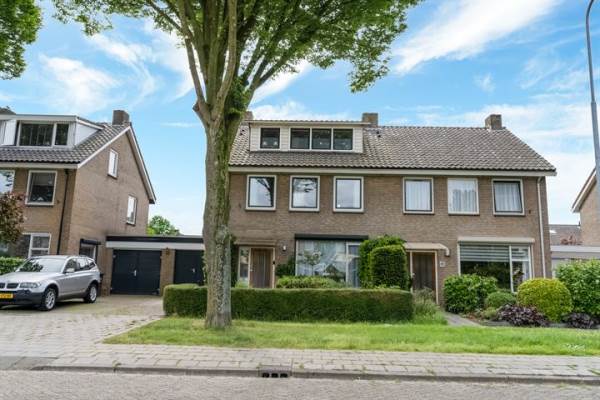 Woning Burgemeester Van Altenastraat 28 Tiel