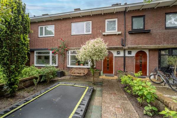 Woning Karel Doormanstraat 103 Oud-Beijerland