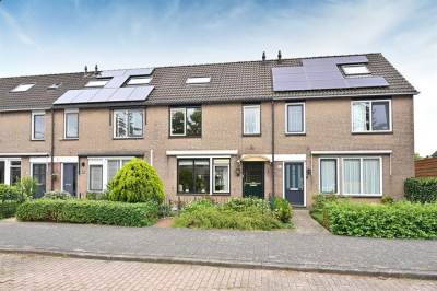 Woning Middelgronden 94 Huizen