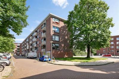 Woning Lou Jansenplein 69H Amsterdam