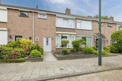 Woning Vijfhoevenlaan 11 Raamsdonksveer