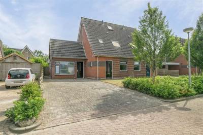 Woning W F de Boerstraat 11 De Wilp