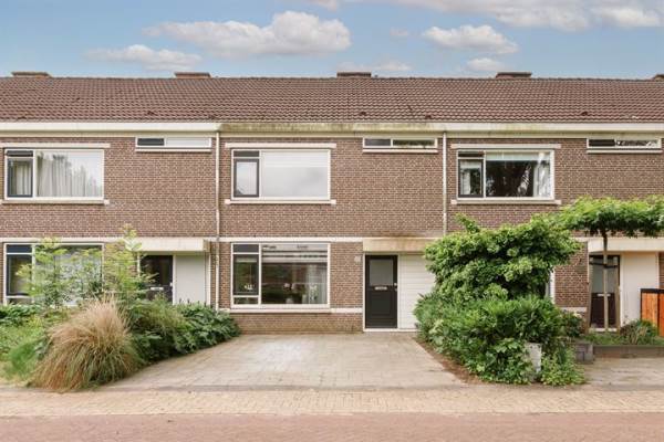 Woning Jean Monnetstraat 208 Heemskerk
