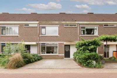 Woning Jean Monnetstraat 208 Heemskerk