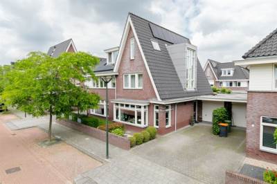 Woning Theo van Delftstraat 8 Raamsdonksveer