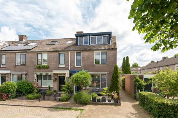 Woning Gaffelveld 1 Houten