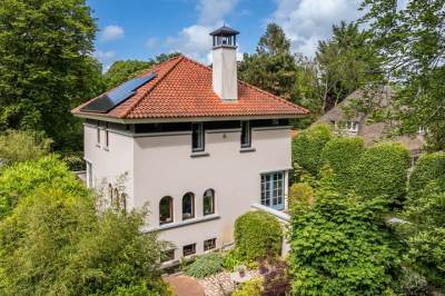 Woning Kerkelaan 16 Bergen (NH)