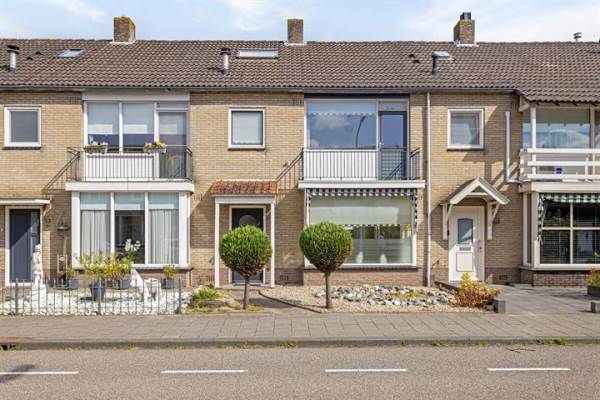 Woning Oranjelaan 15 Zevenbergen