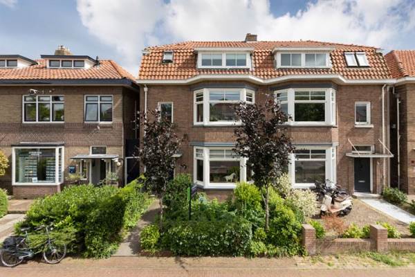 Woning Leeuwarderweg 14 Sneek