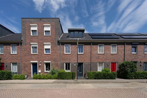 Woning Edith Piafstraat 30 Lent
