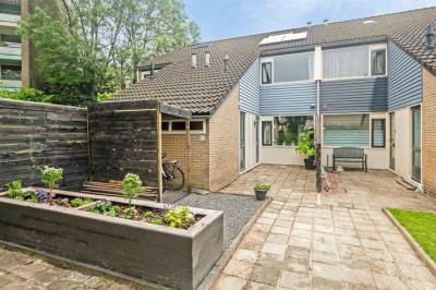 Woning Van Zuijlenstraat 11 Nijkerk