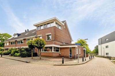 Woning Van Ravesteyndreef 96 Barendrecht