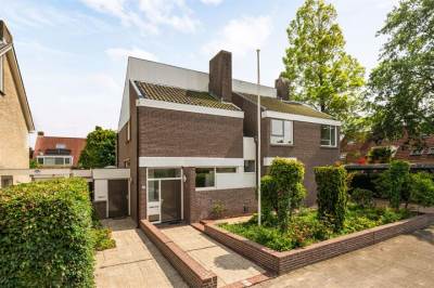 Woning Baron Schimmelpenninck van der Oyelaan 13 Voorschoten