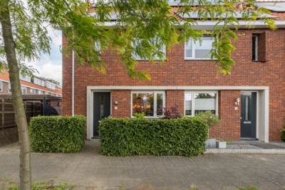 Woning Johan Metzelaarstraat 1 Breda