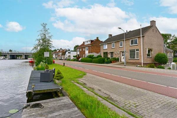 Woning Nieuwemeerdijk 168 Badhoevedorp